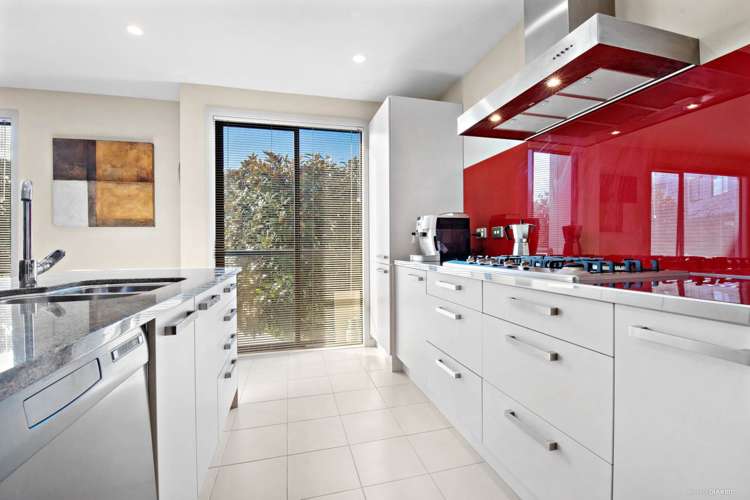 10/73 Anzac Street Takapuna_5