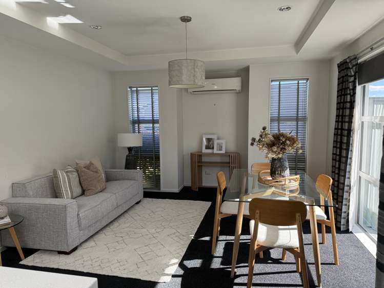 11 Handley Crescent_5