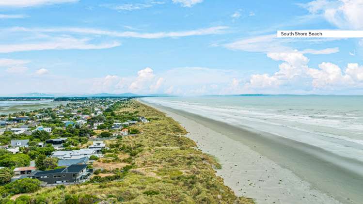 205 Rocking Horse Road Southshore_10