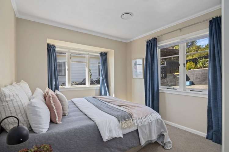 96 The Ridgeway Stoke_14