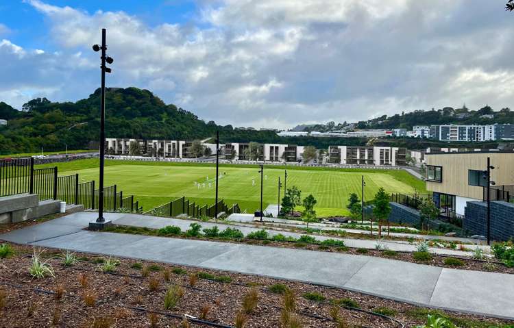 40 Grahame Breed Drive Three Kings_5