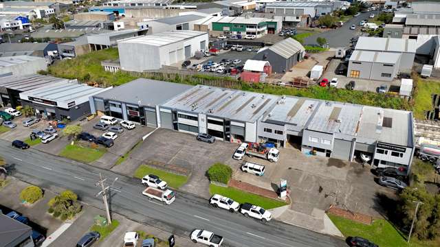 B/8 Forge Road Silverdale - Rodney_2