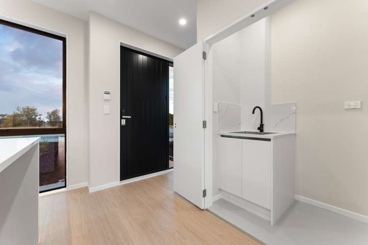 2 Papai Lane Massey_17