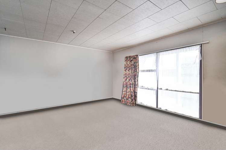 2/1017 Tomoana Road_4