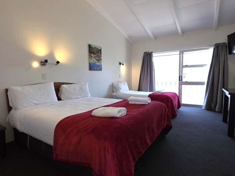 29/76 Lake Terrace Central_0