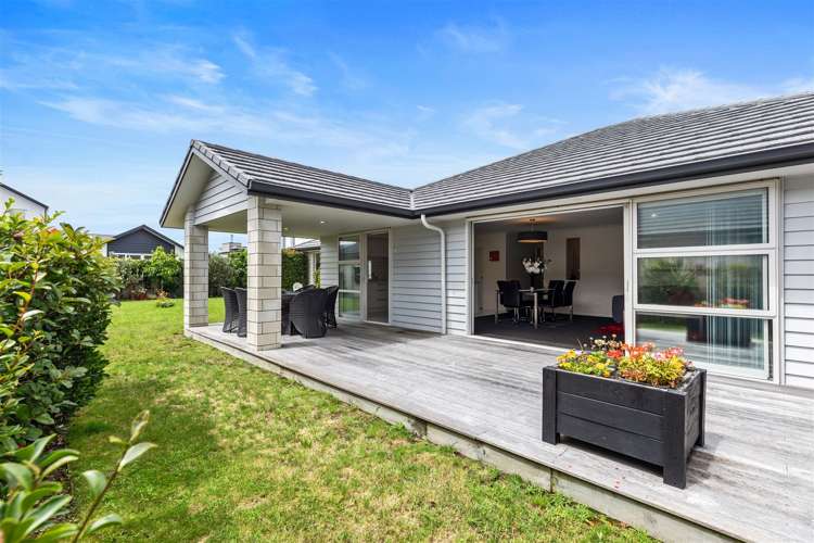 93 Sandhurst Drive_0