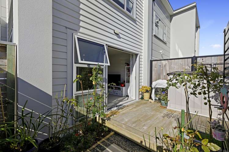 1115c High Street Taita_11