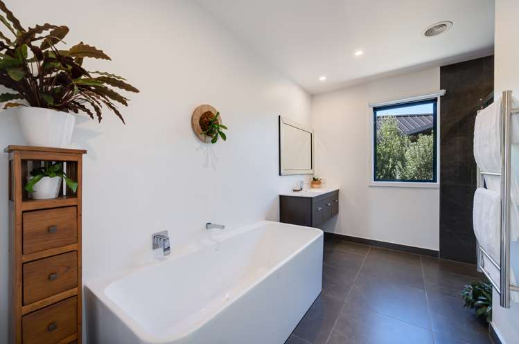 5 Fife Court Jacks Point_12