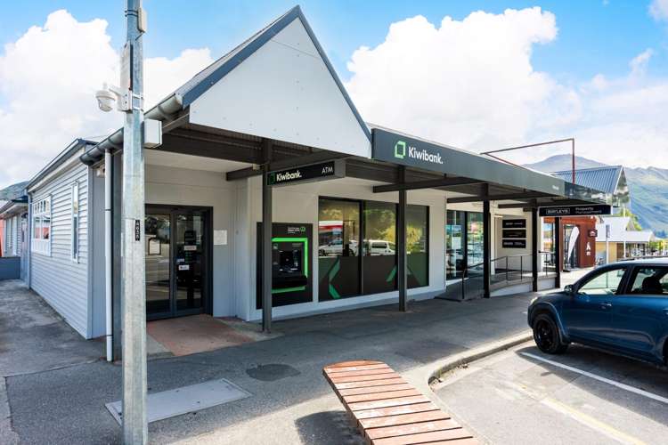 33-39 Ardmore Street Wanaka_2