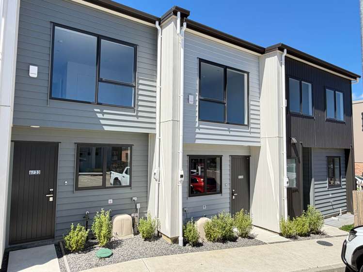 8/33 Heatherbank Street_5
