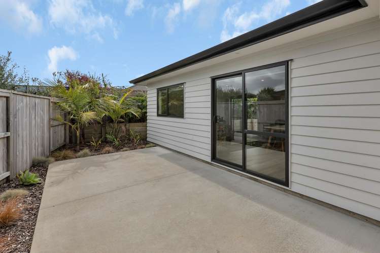 13 Olney Court One Tree Point_11