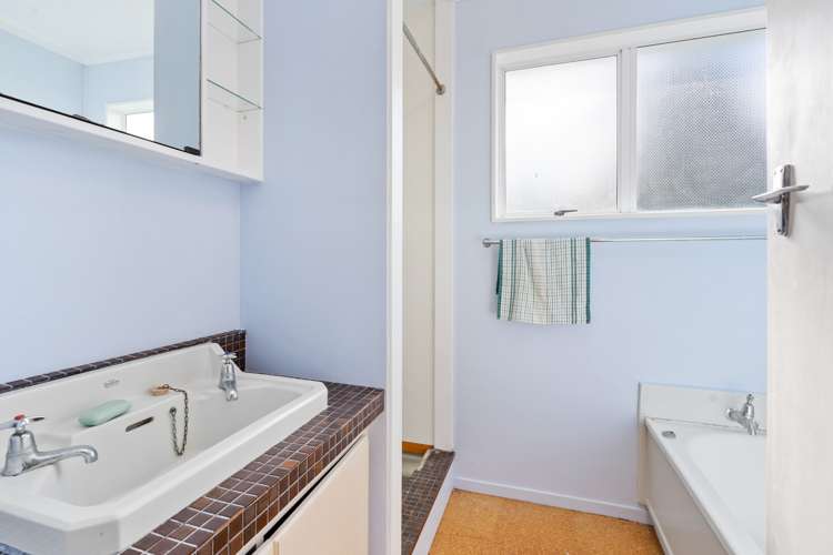 8 Earls Place Onerahi_8