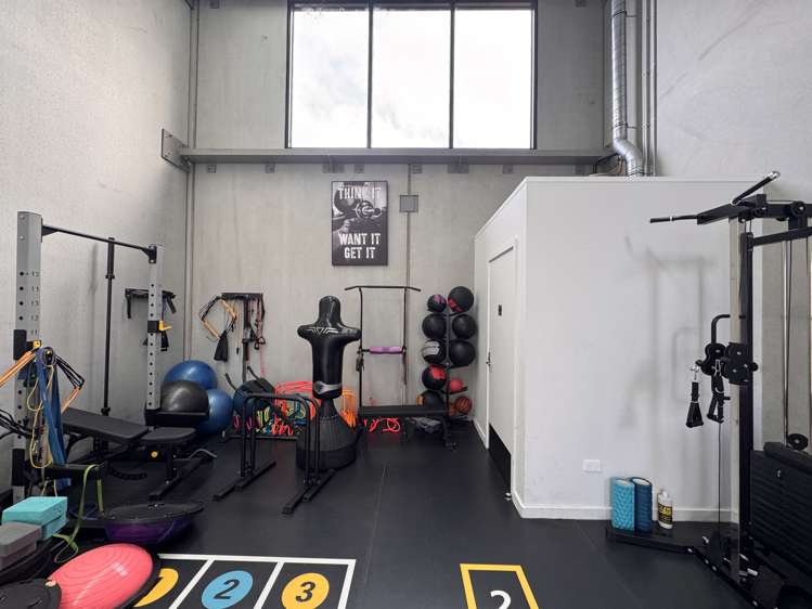 2/74 Westpoint Drive Hobsonville_5