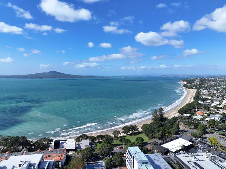 Address withheld Takapuna_9