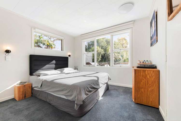 35 Sheridan Drive New Lynn_10