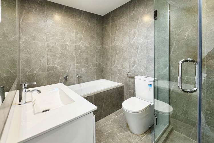 6/20 Penzance Road Mairangi Bay_10