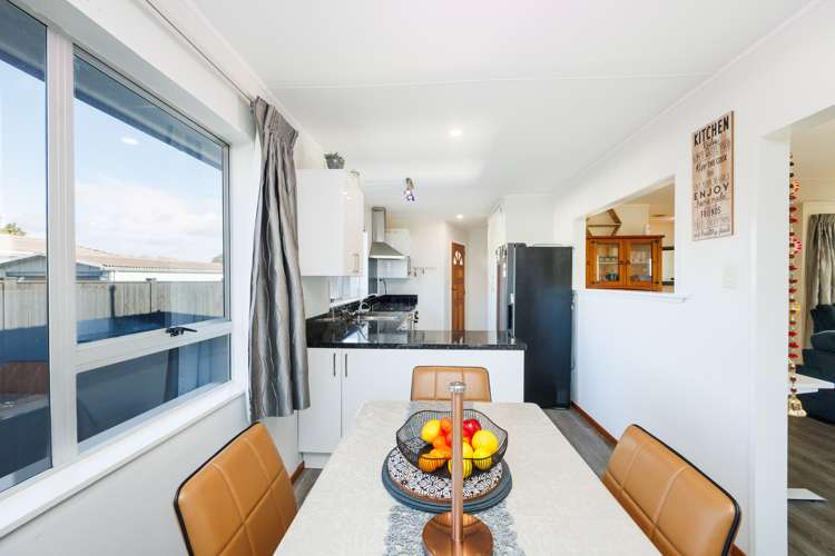 28 Cascade Crescent Westbrook_13