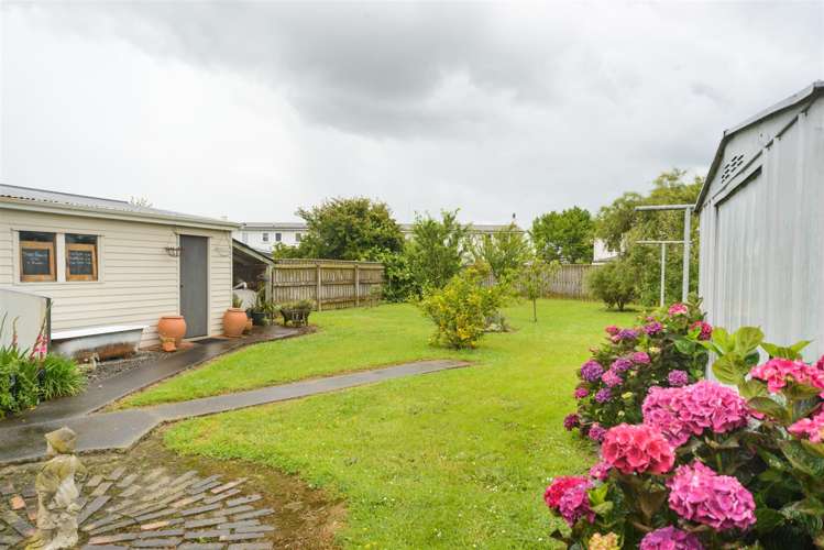 27 Holland Crescent Bulls_30