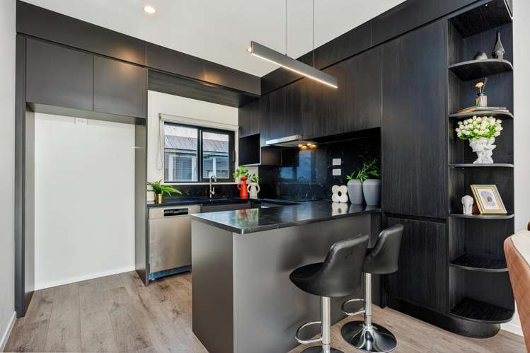 12/1B Egremont Street Belmont_5
