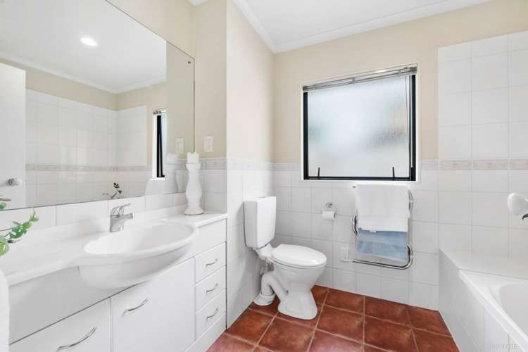 18 Sunvista Avenue Oteha_17