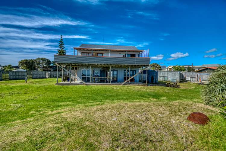 27 Kaka Street Ahipara_32