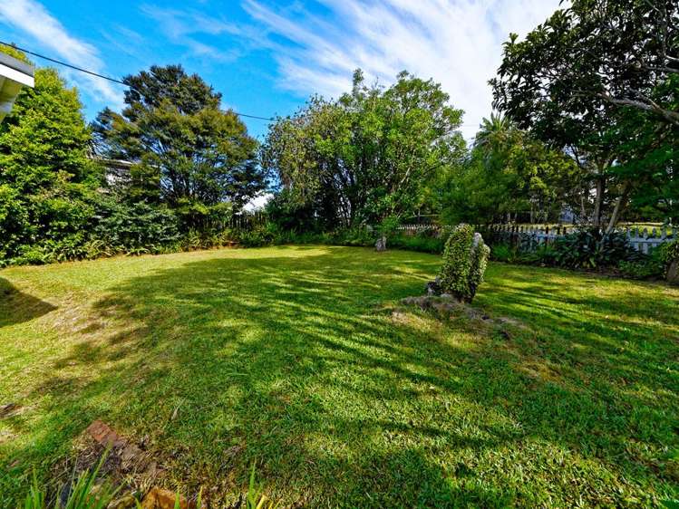 198 Golf Road Titirangi_9