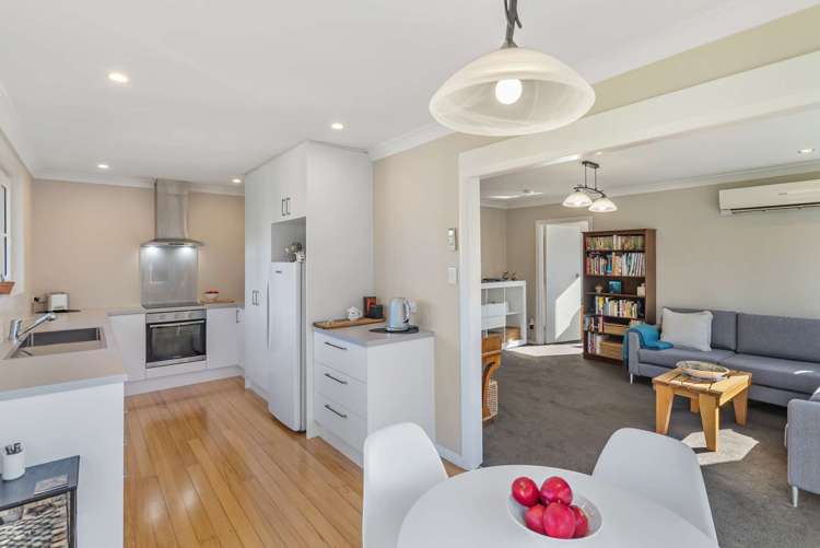 16 Bateman Avenue Bryndwr_5