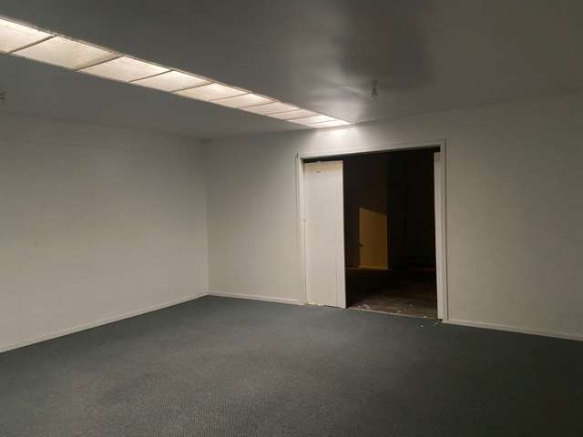 178 Main Road Tawa_2