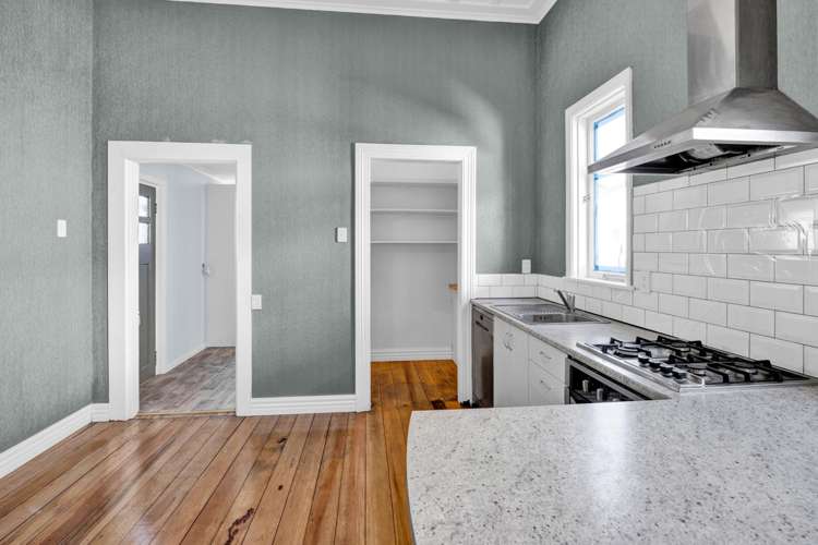 38 Vogel Street Hawera_13