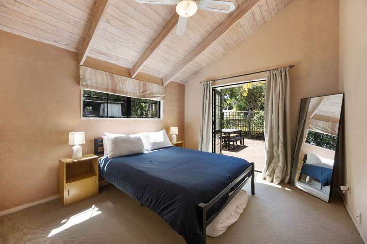 383 Sea View Road Onetangi_13