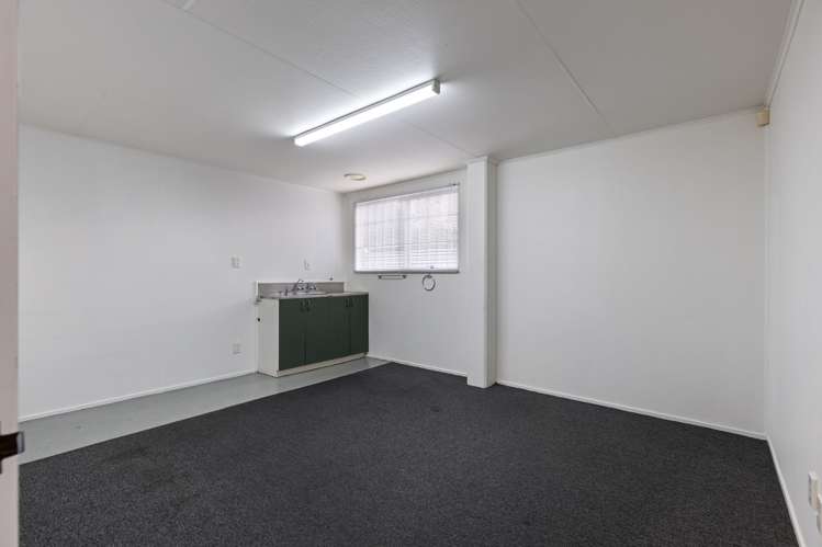 9 Edgeware Road Palmerston North_6