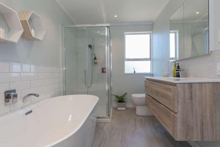 1a Karapiti Place Glen Eden_5