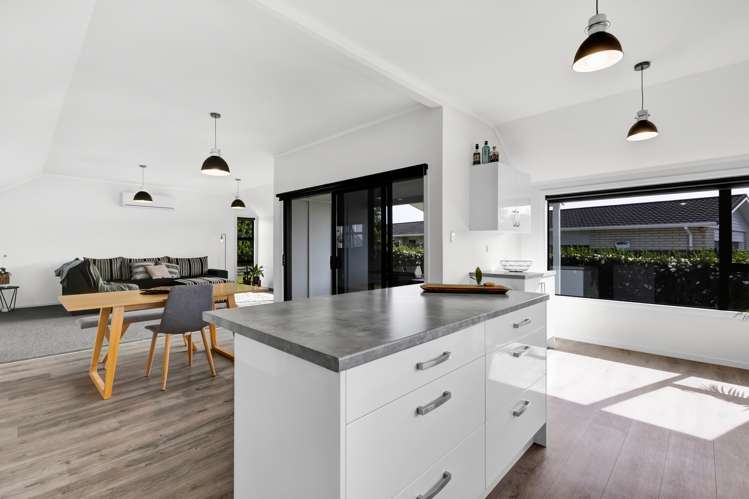 15 Poplar Grove Whalers Gate_13