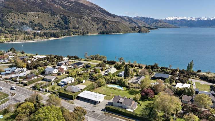 56 and 60/64 Capell Avenue Lake Hawea_8