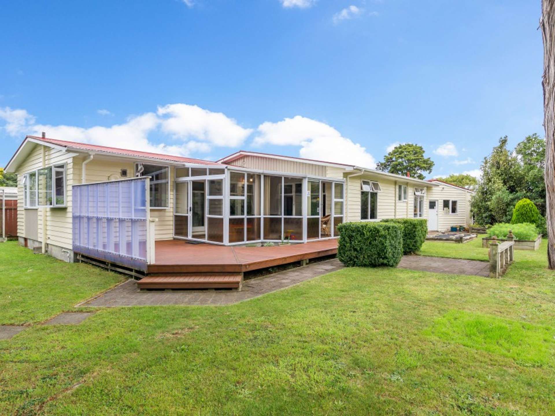 8 Ruapae Grove Trentham_0