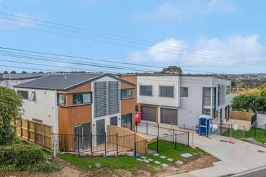 4 & 8/196 Royal Road_1