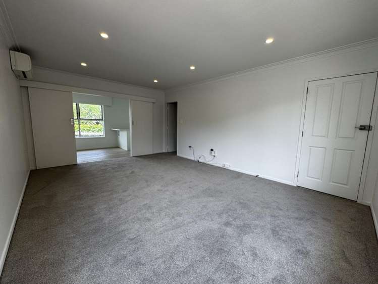 2/11 Waitemata Road Hauraki_15