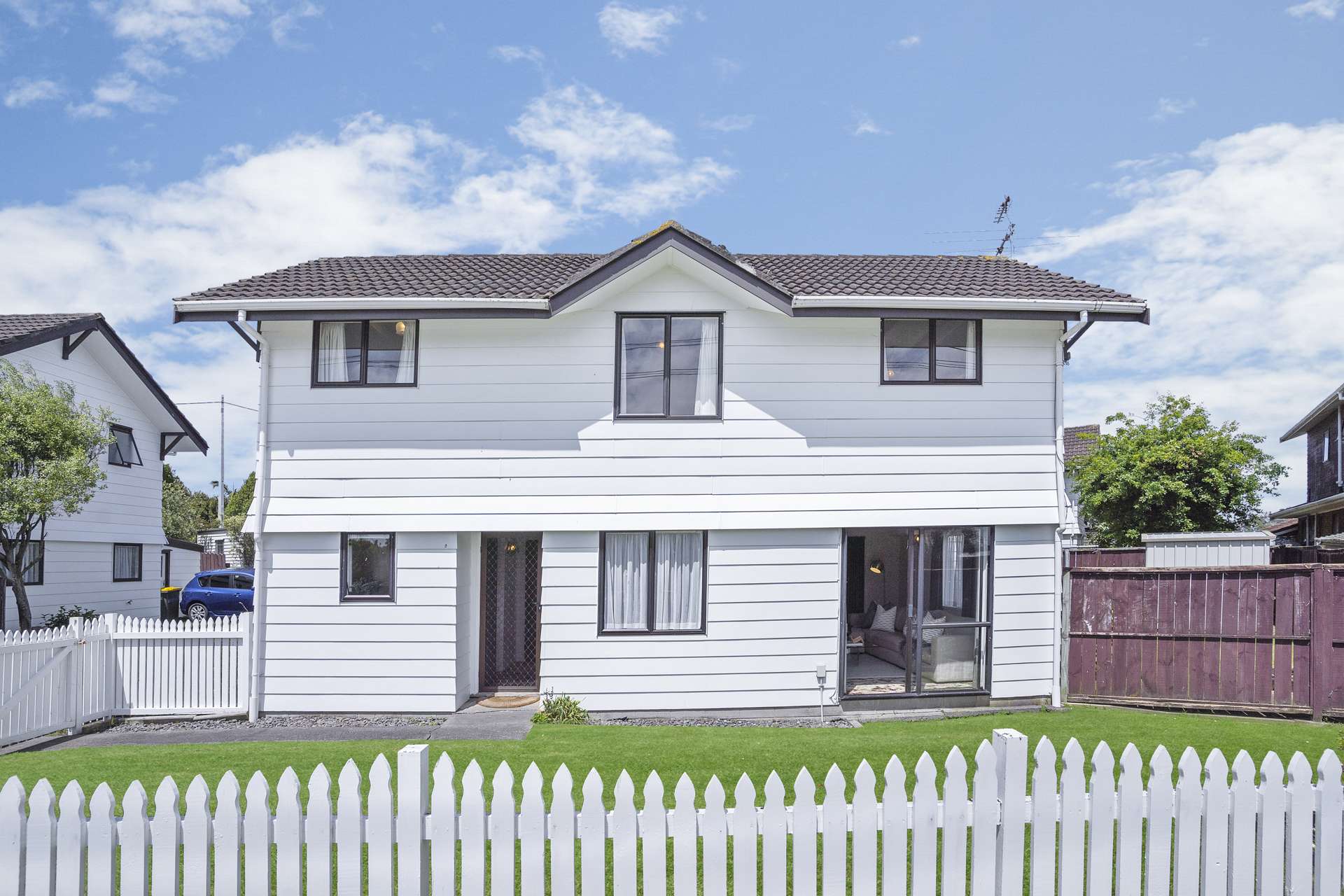 2/157 Chivalry Road Glenfield_0