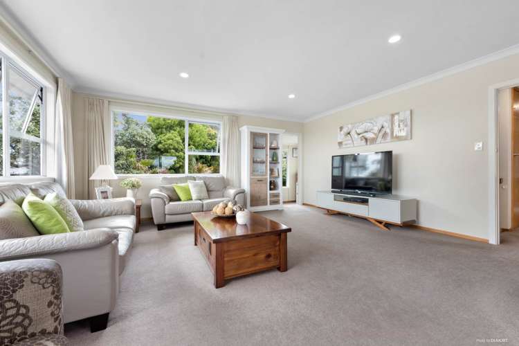 188 Royal Road Massey_8