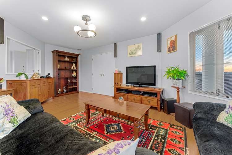 33 Gulf Crest Bucklands Beach_9