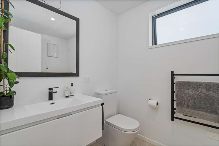 31 Longreach Drive Cooks Beach_19