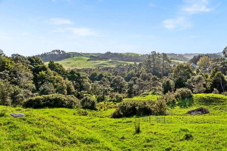 51 Sterling Road Paparoa_13