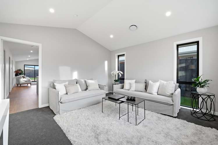 15 Frederick Busch Crescent_5