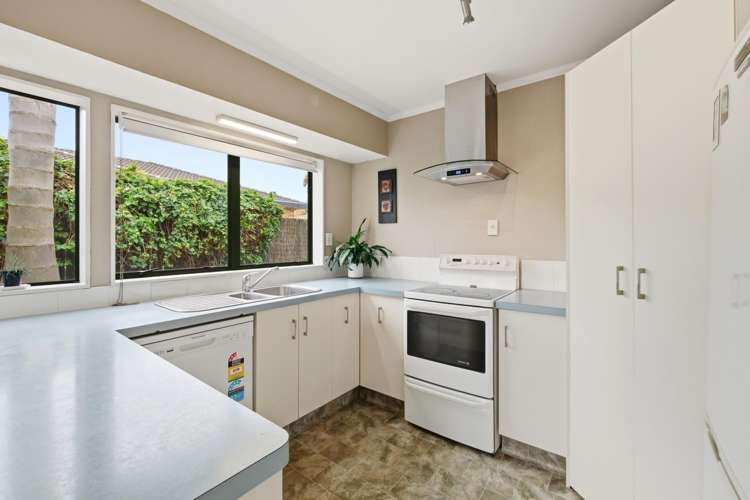 52 Blake Boulevard Papamoa_4