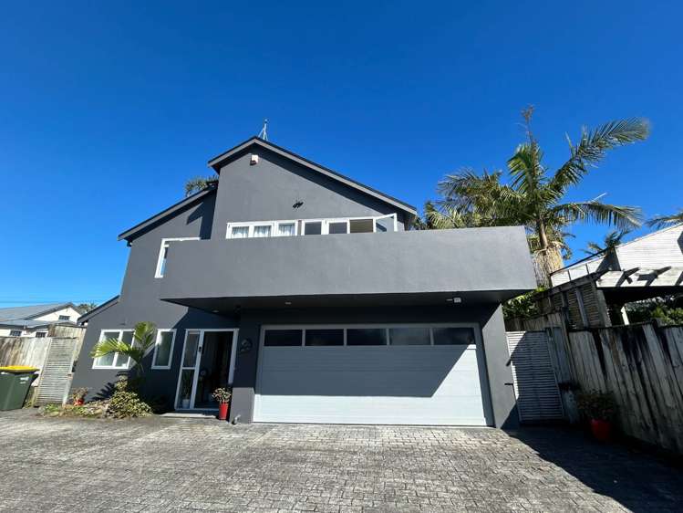 A/32 Richmond Avenue Northcote Point_1