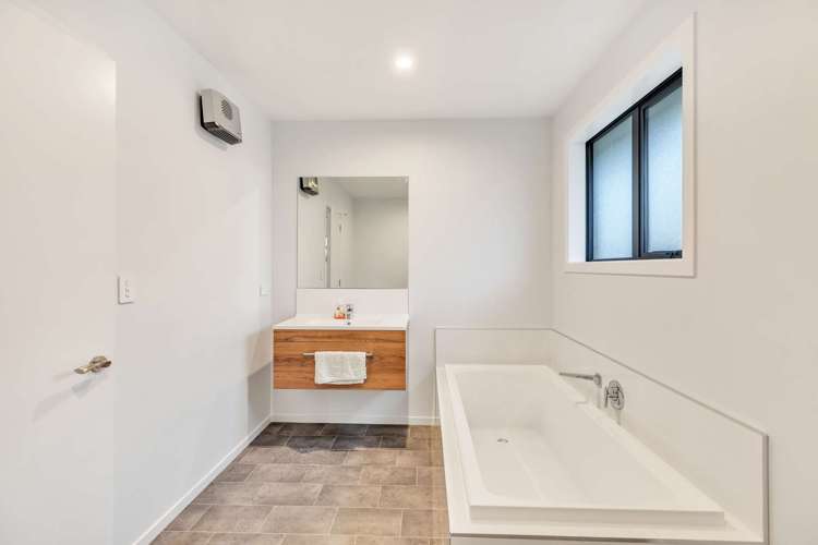 14 Nathaniel Archer Street Woodend_14