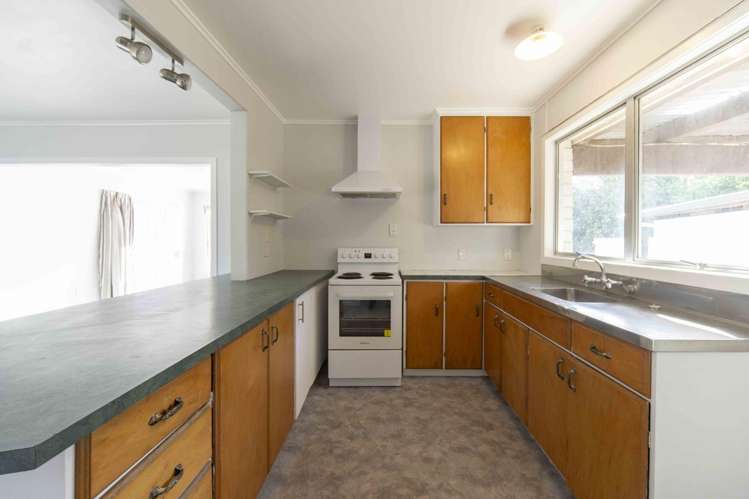 21 Oakfield Crescent Pukete_3