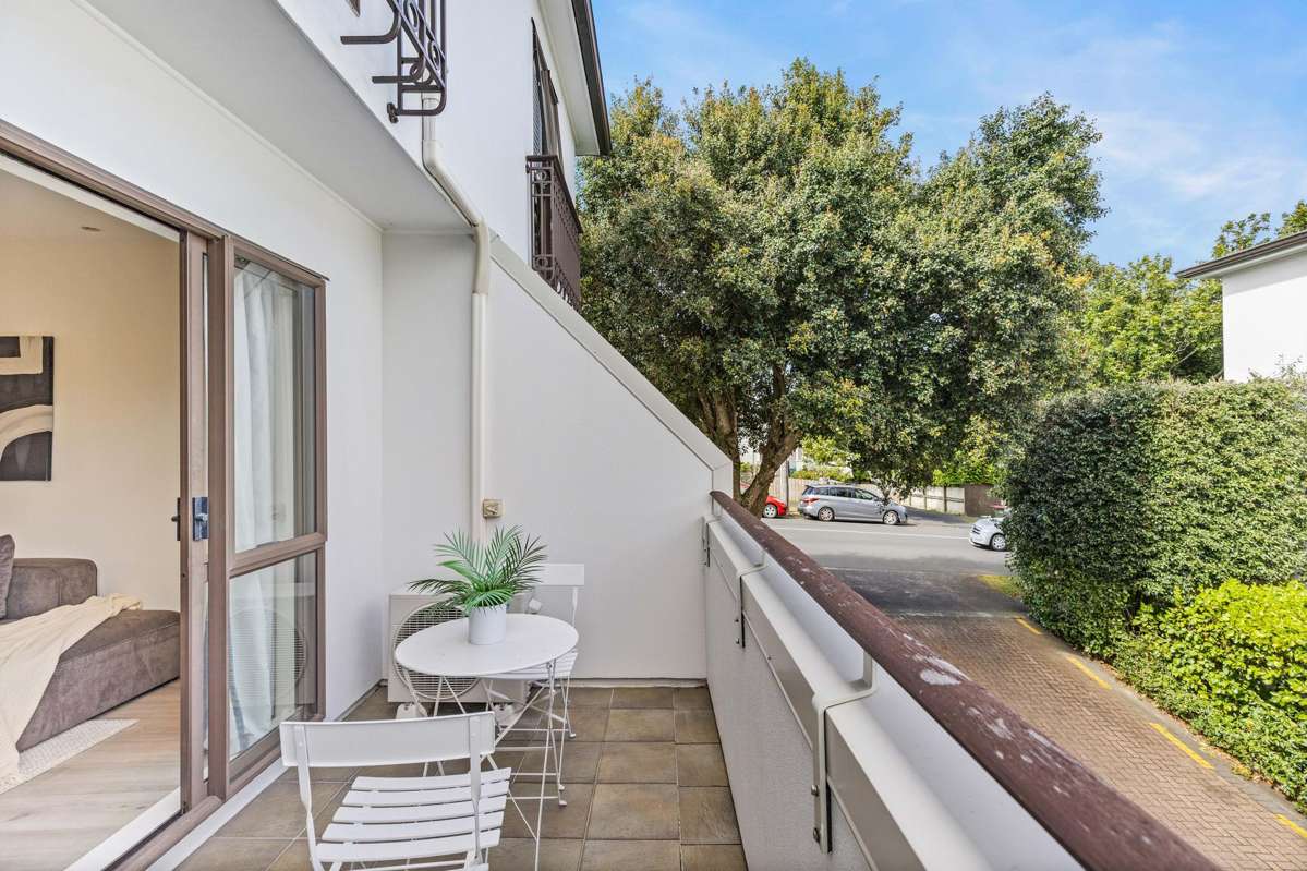 2/25 Rossmay Terrace_4