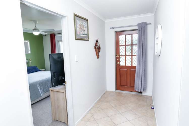 37 Eastland Road Flat Bush_12