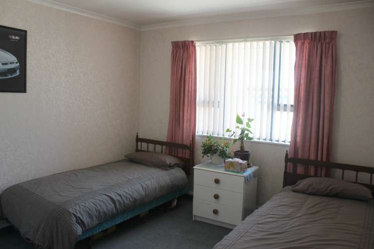 32 Richmond Road Carterton_9